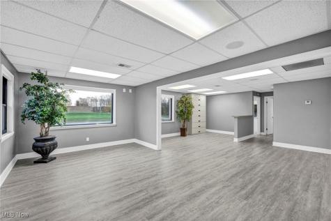 12563 Pearl Road Strongsville OH 44136