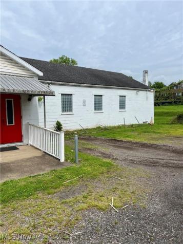 365 Central Court Steubenville OH 43952