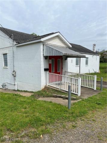 365 Central Court Steubenville OH 43952