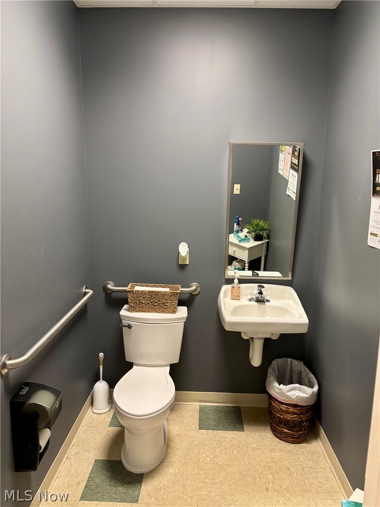 18318 Pearl Road Strongsville OH 44136