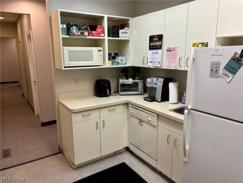 18318 Pearl Road Strongsville OH 44136