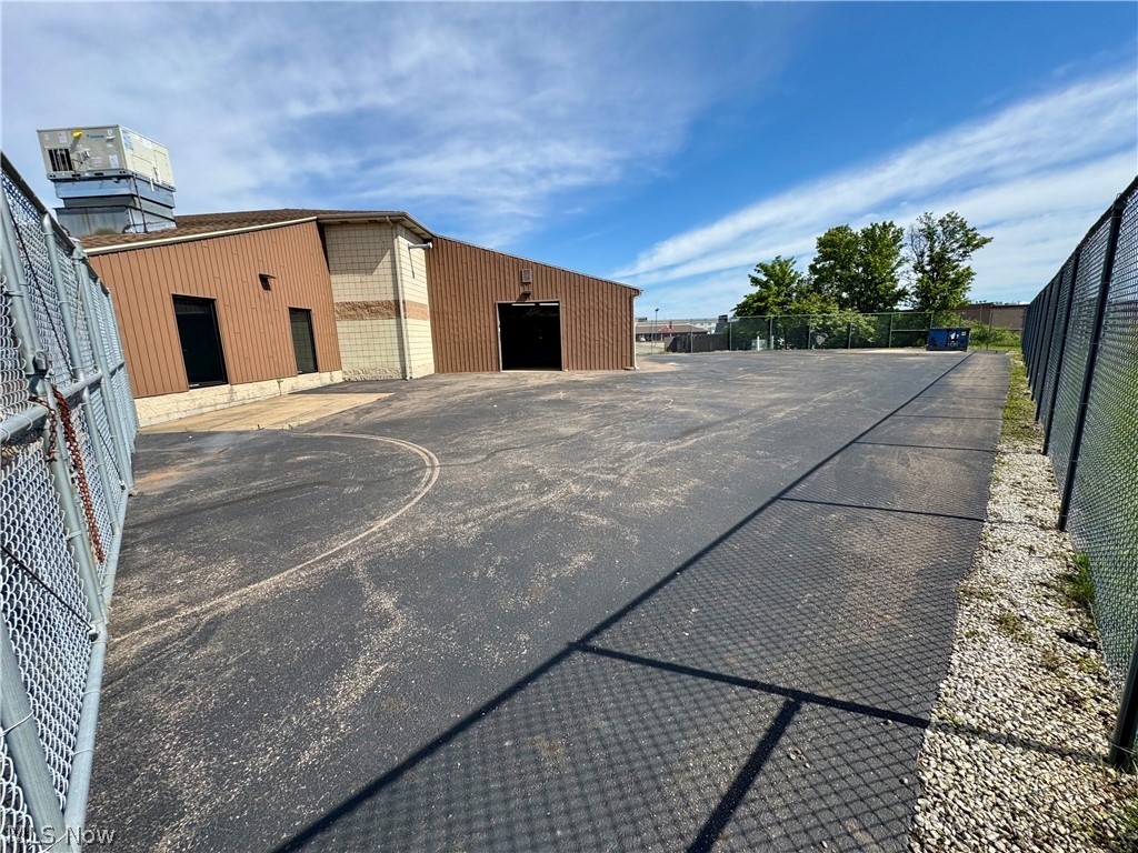 4720 Everhard Road NW Canton OH 44718