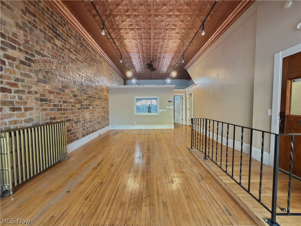 153 S Main Street Columbiana OH 44408