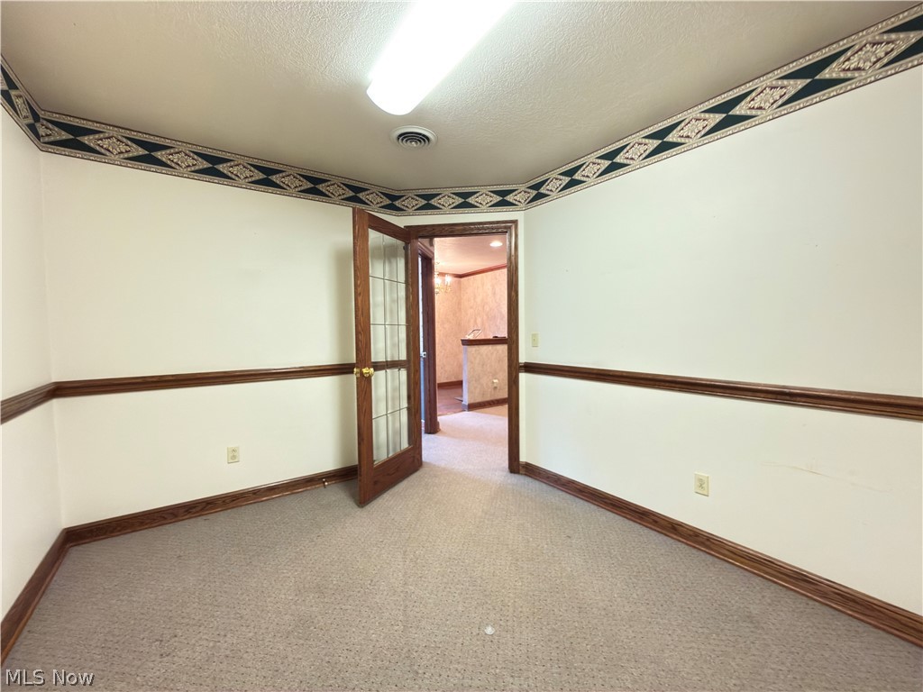 153 S Main Street Columbiana OH 44408