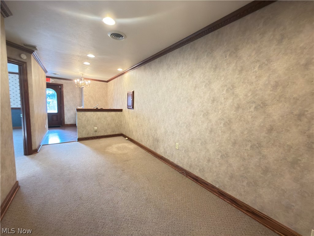 153 S Main Street Columbiana OH 44408