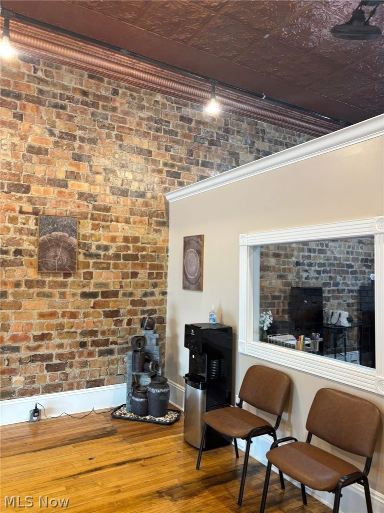 153 S Main Street Columbiana OH 44408