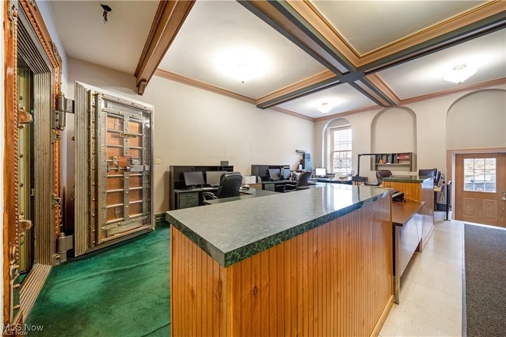 22 E Main Street Geneva OH 44041