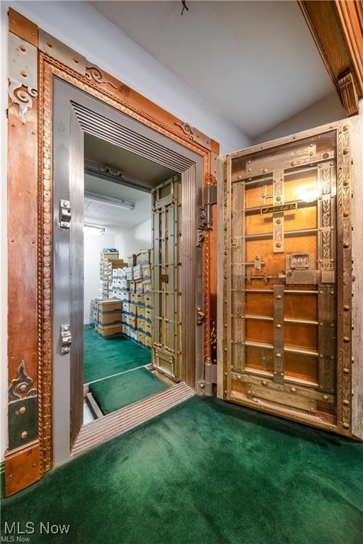 22 E Main Street Geneva OH 44041