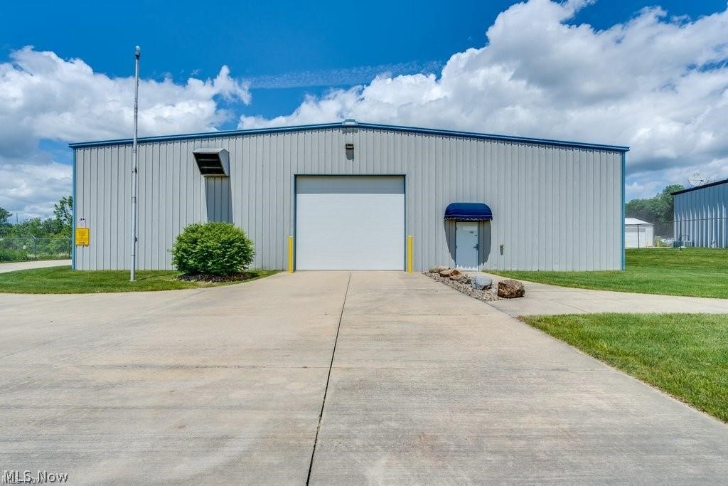 1051 Eastwood Avenue Akron OH 44305