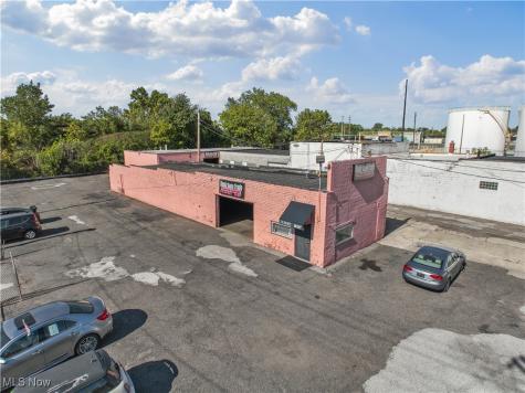 638 E 152nd Street Cleveland OH 44110