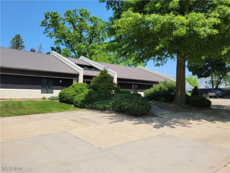 330 N Chestnut Street Ravenna OH 44266