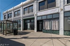 2082 W 65th Cleveland OH 44102