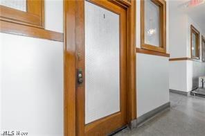 2082 W 65th Cleveland OH 44102