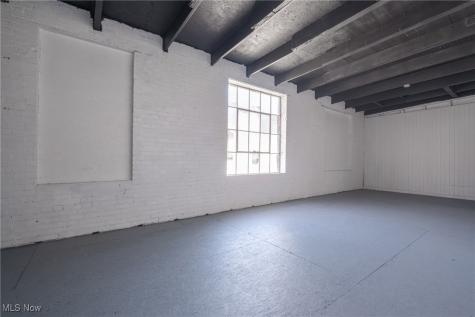 1194 E 60th Street Cleveland OH 44103