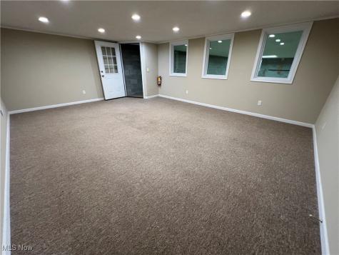 8433 South Avenue Poland OH 44514