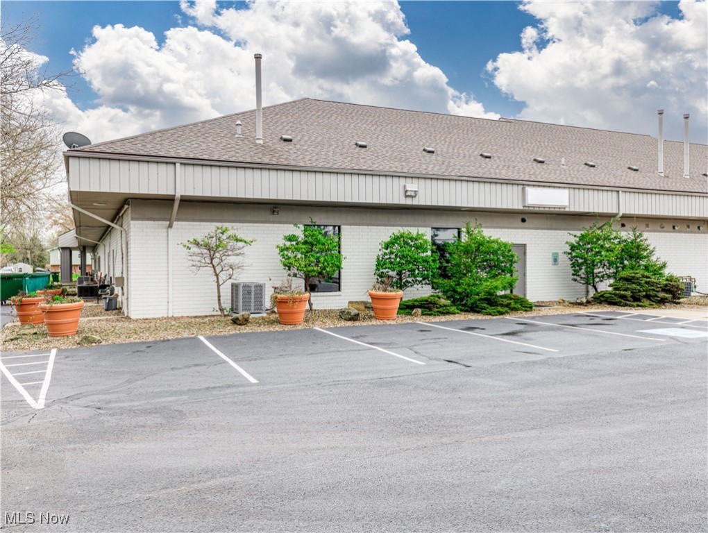 3725 S Cleveland Massillon Road Norton OH 44203