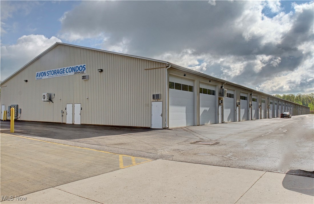 1049 Center Road Avon OH 44011