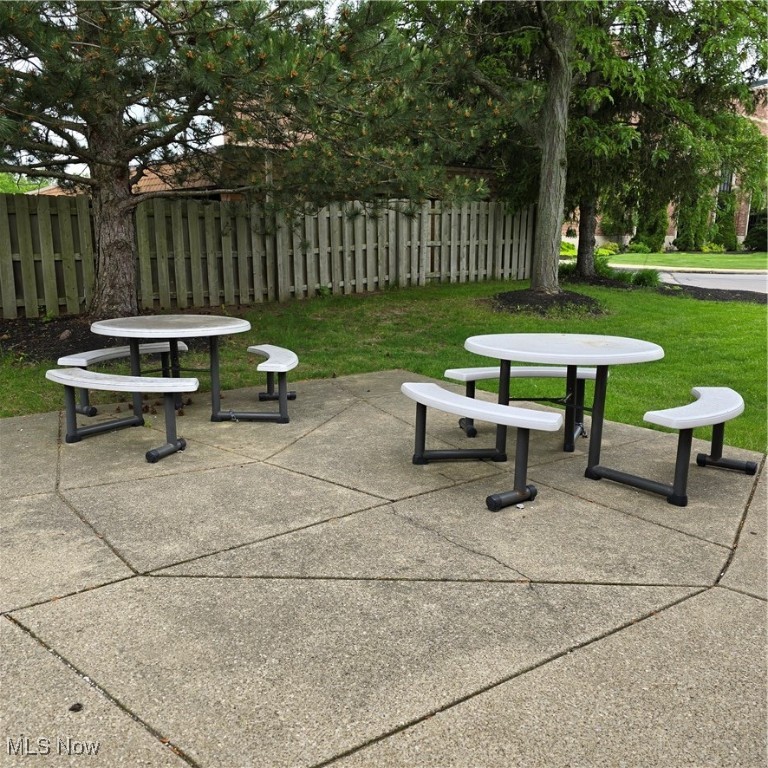 7379 Pearl Road Middleburg Heights OH 44130