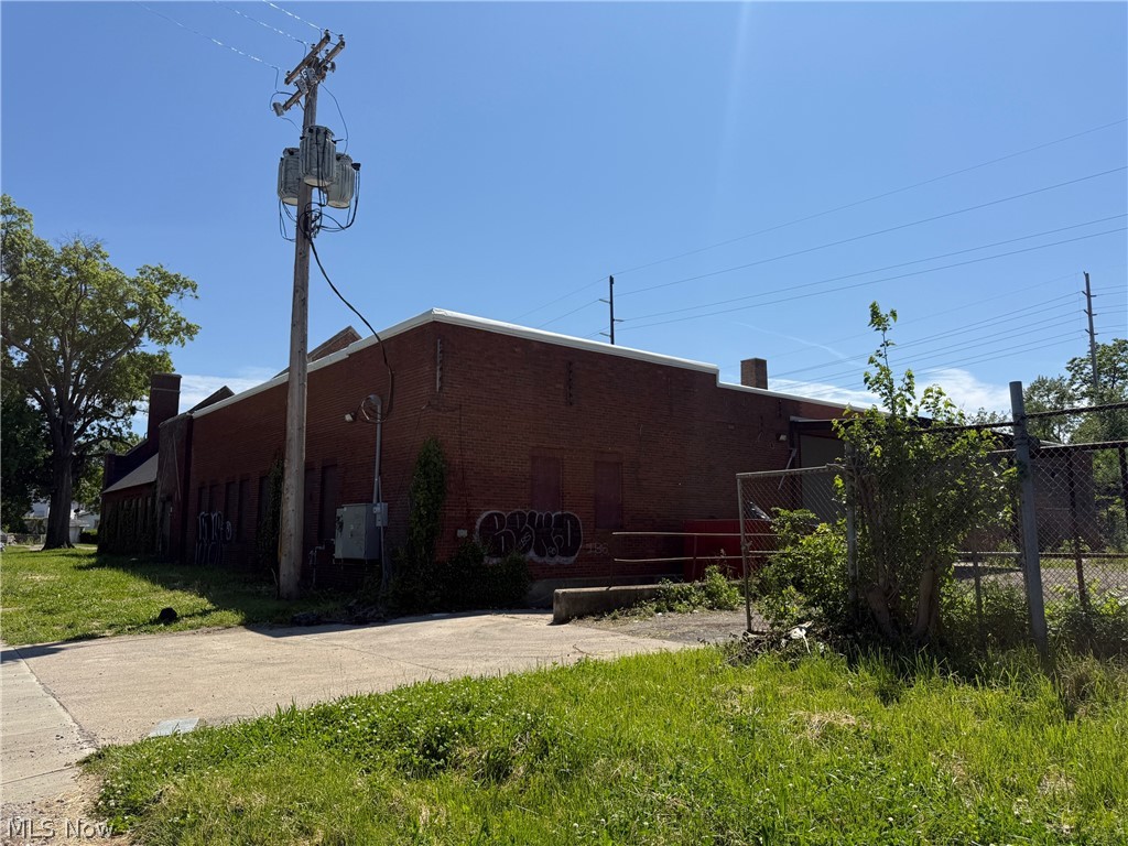 1766 E 133rd Street East Cleveland OH 44112