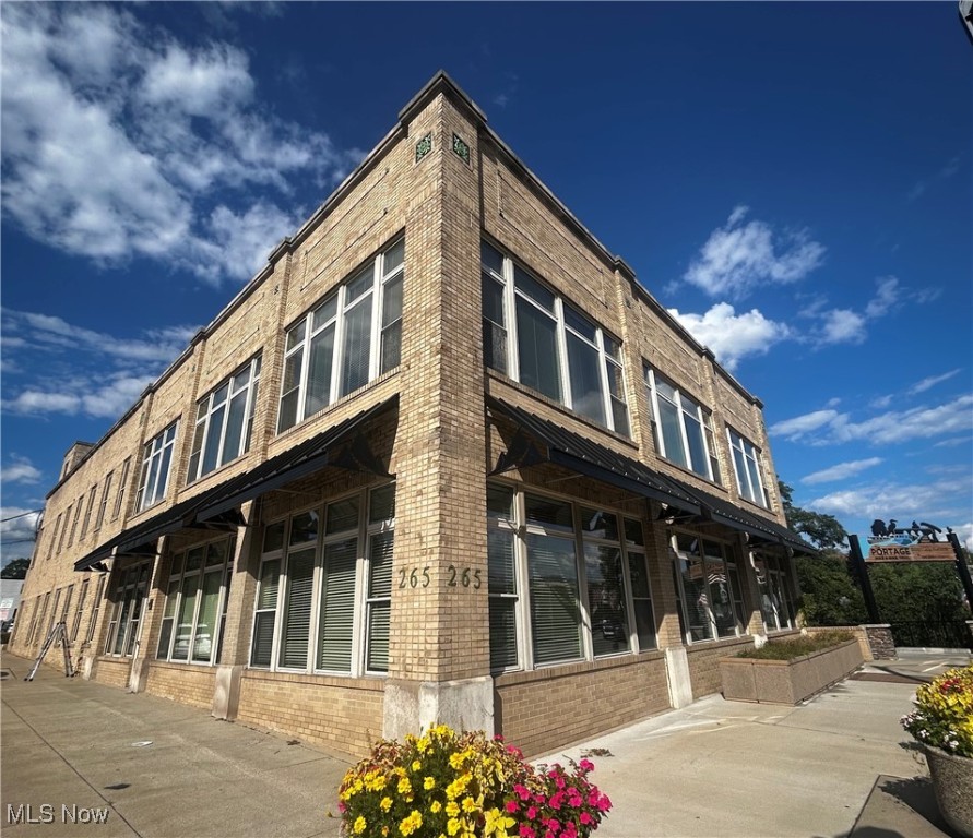 265 W Main Street Kent OH 44240