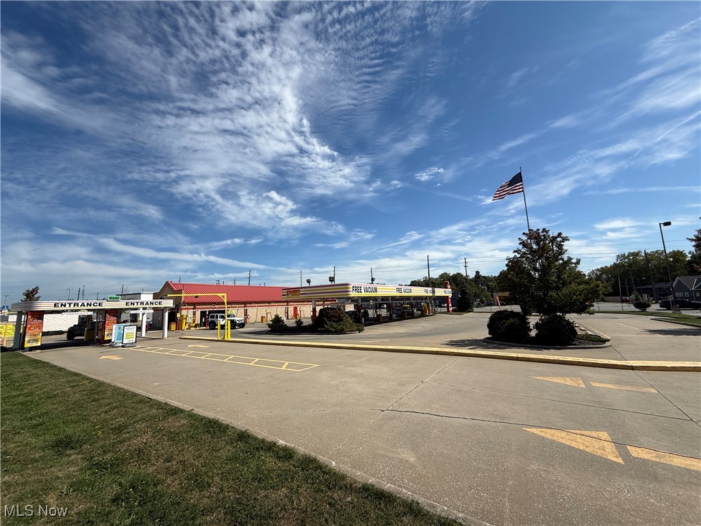 4680 Northfield Road North Randall OH 44128