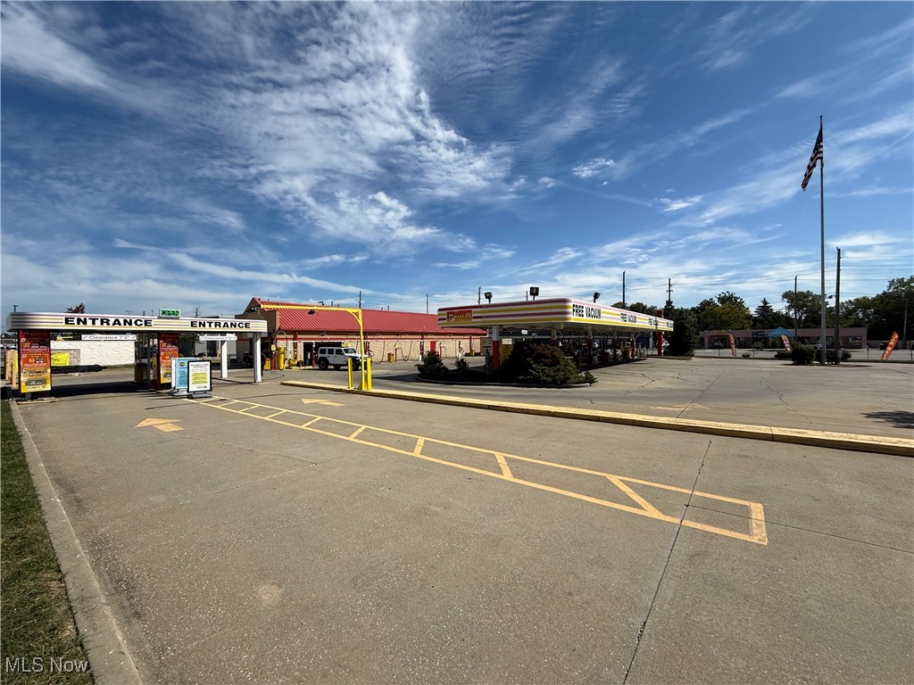 4680 Northfield Road North Randall OH 44128