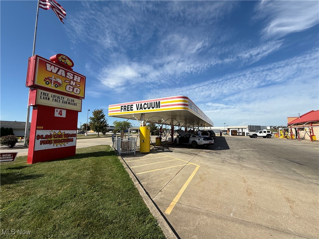 4680 Northfield Road North Randall OH 44128