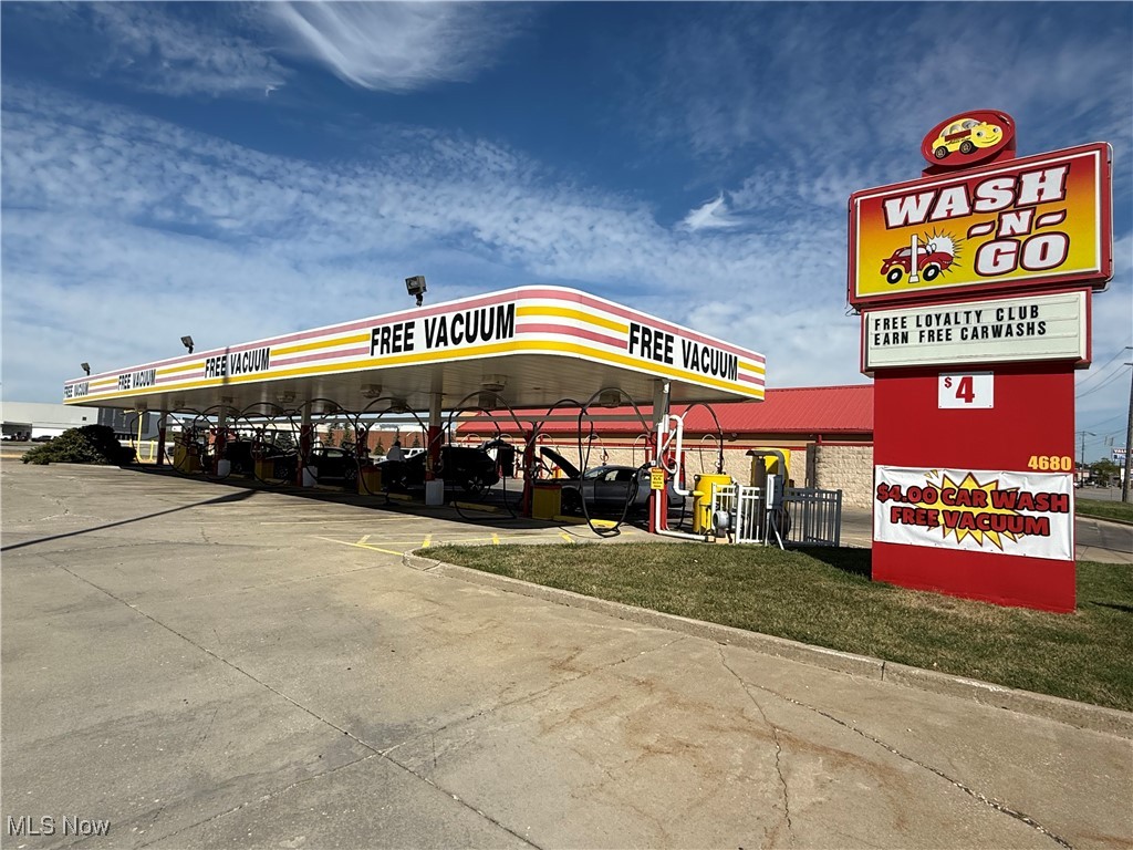 4680 Northfield Road North Randall OH 44128
