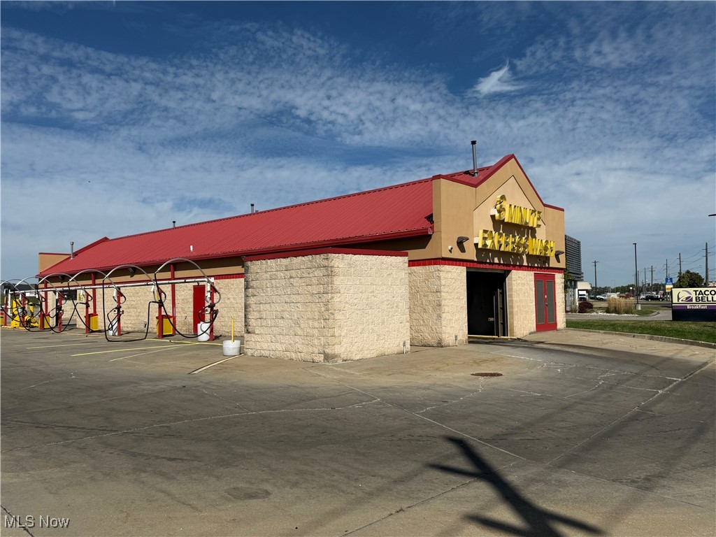 4680 Northfield Road North Randall OH 44128