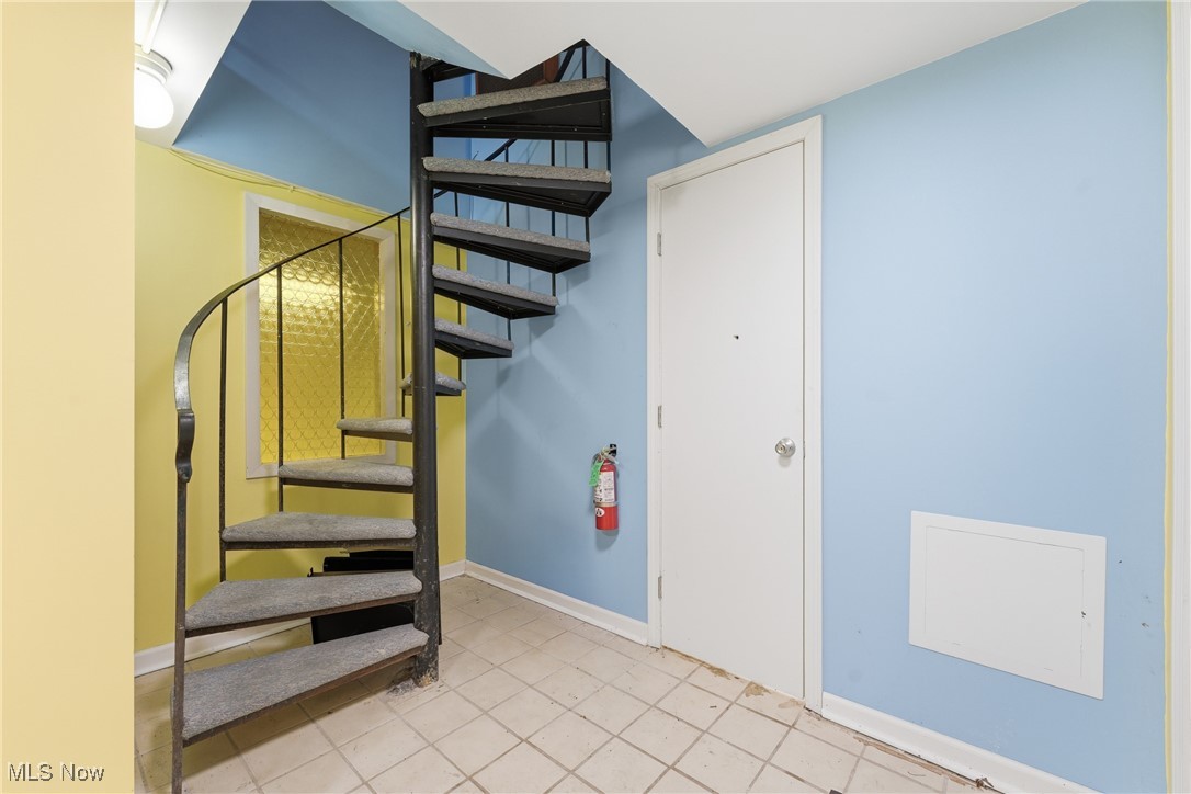 1817 Fulton Road Canton OH 44709