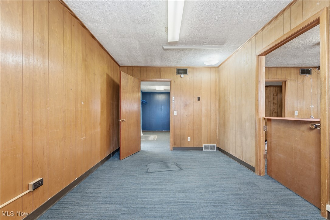 1817 Fulton Road Canton OH 44709