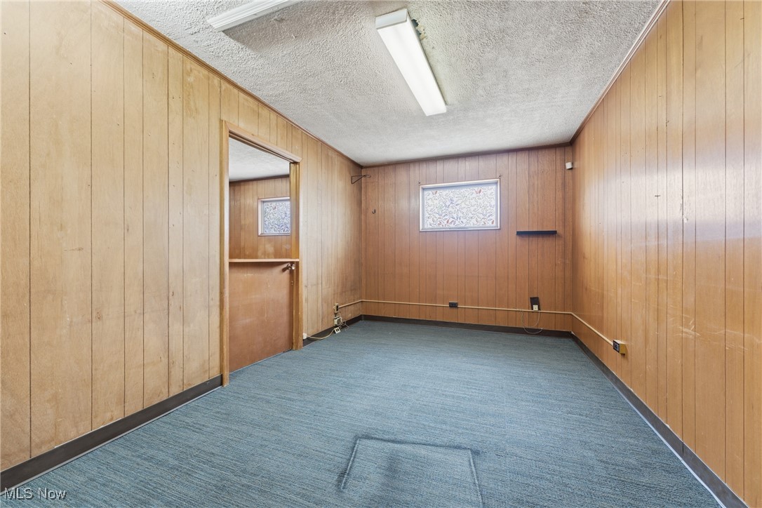 1817 Fulton Road Canton OH 44709