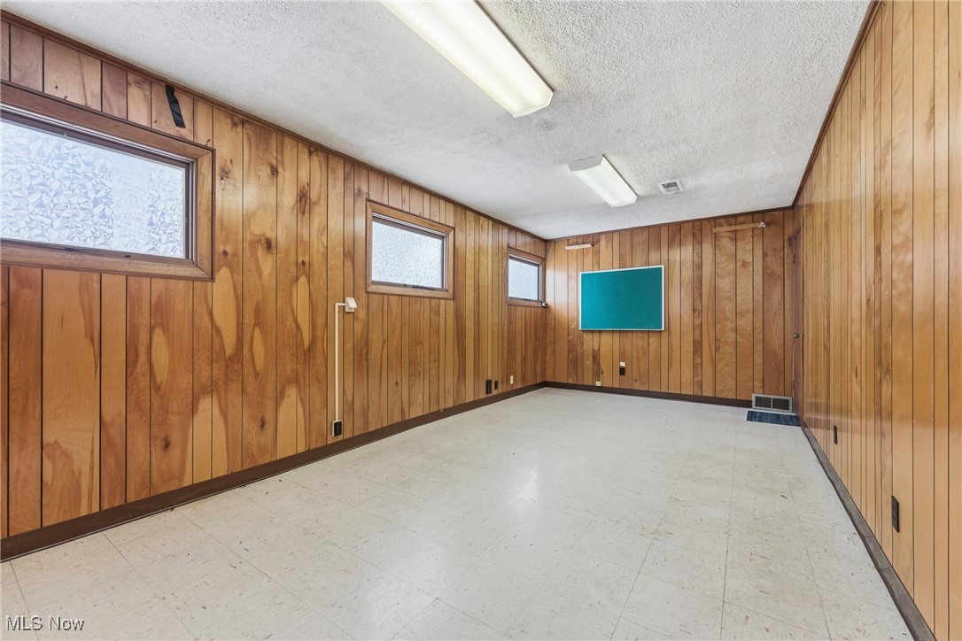 1817 Fulton Road Canton OH 44709