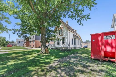 243 N Broadway Medina OH 44256