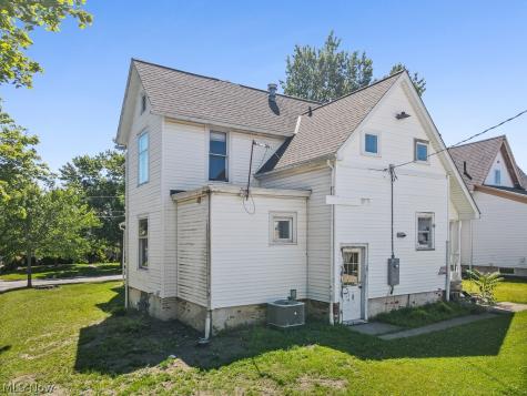 243 N Broadway Medina OH 44256