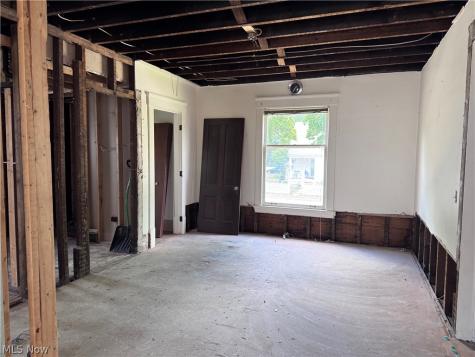 243 N Broadway Medina OH 44256