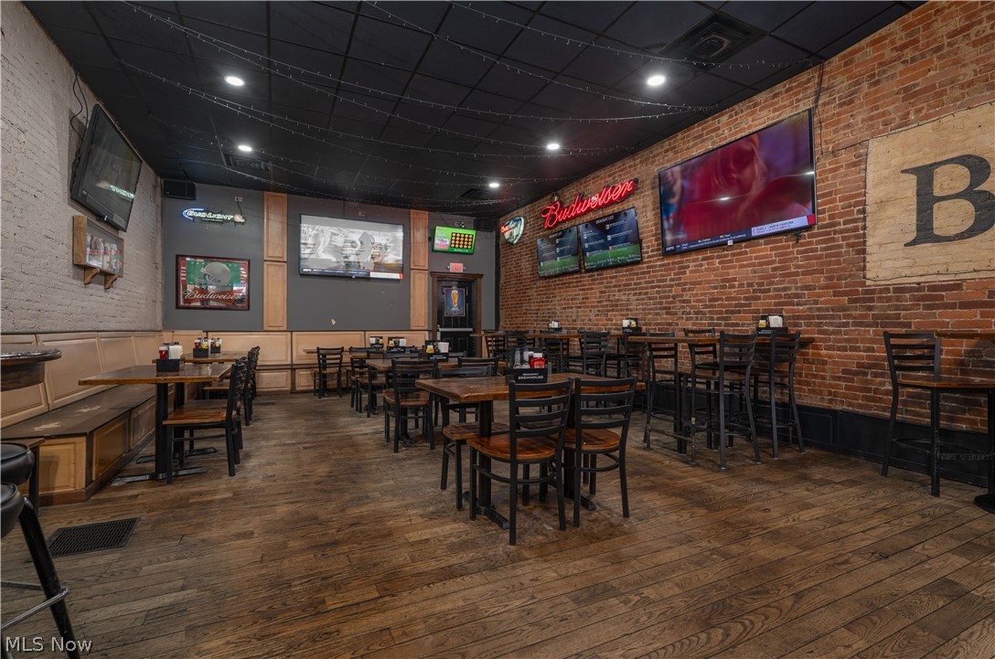 127 S Broadway Street New Philadelphia OH 44663