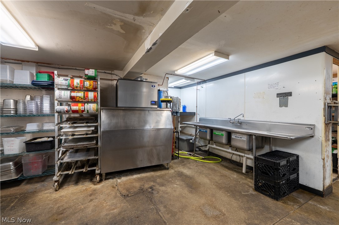 127 S Broadway Street New Philadelphia OH 44663