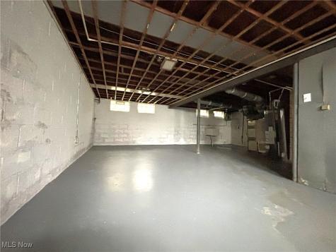 16015 S Lotus Street Cleveland OH 44128