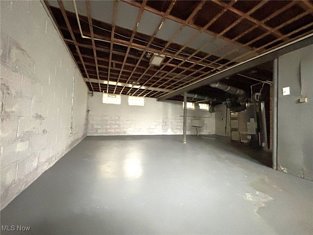 16015 S Lotus Street Cleveland OH 44128