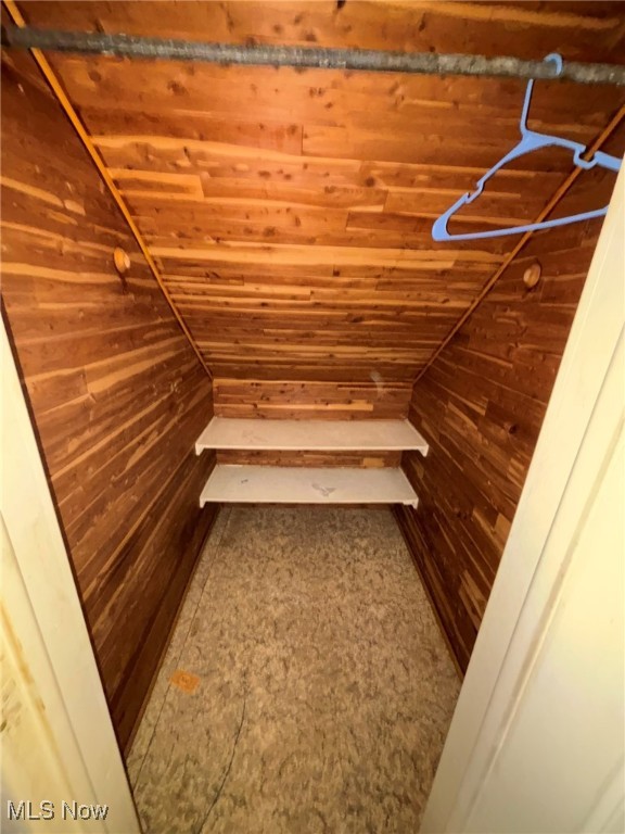 16015 S Lotus Street Cleveland OH 44128