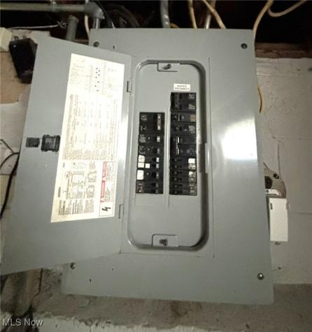 16015 S Lotus Street Cleveland OH 44128