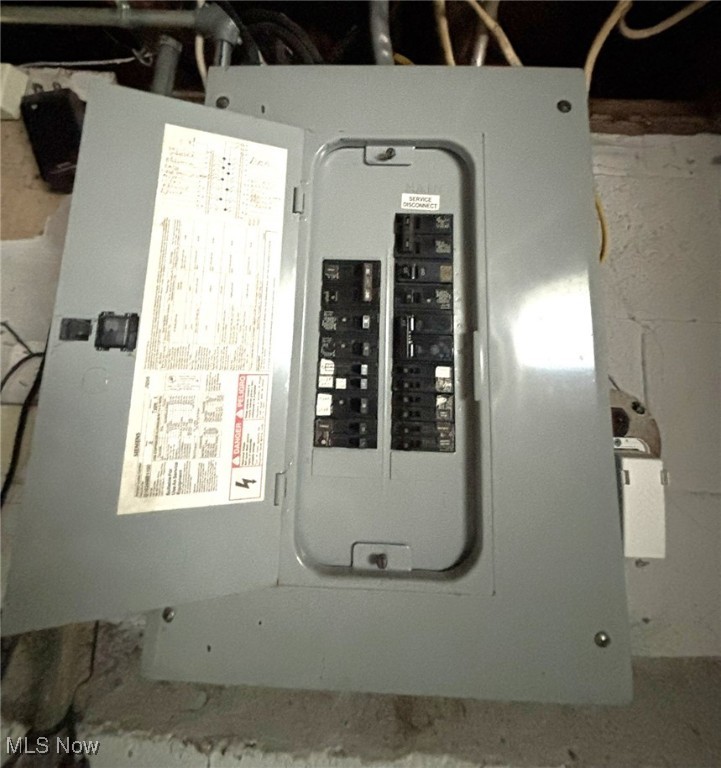 16015 S Lotus Street Cleveland OH 44128