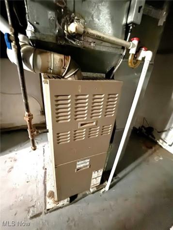 16015 S Lotus Street Cleveland OH 44128