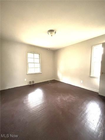 16015 S Lotus Street Cleveland OH 44128