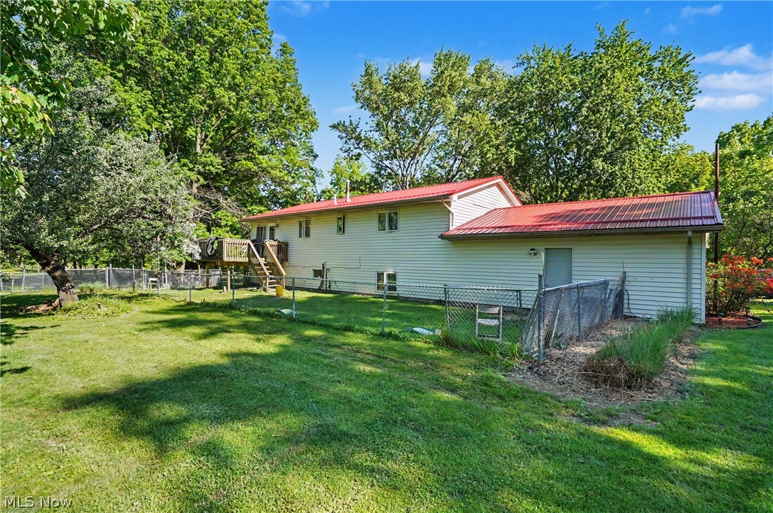 4250 Herr Fieldhouse Road Southington OH 44470