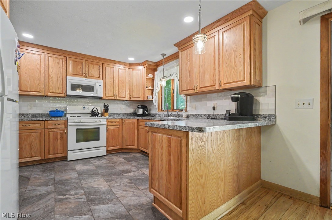 4250 Herr Fieldhouse Road Southington OH 44470