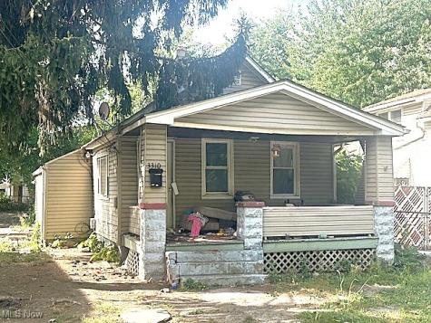 3284 W 50th Street Cleveland OH 44102