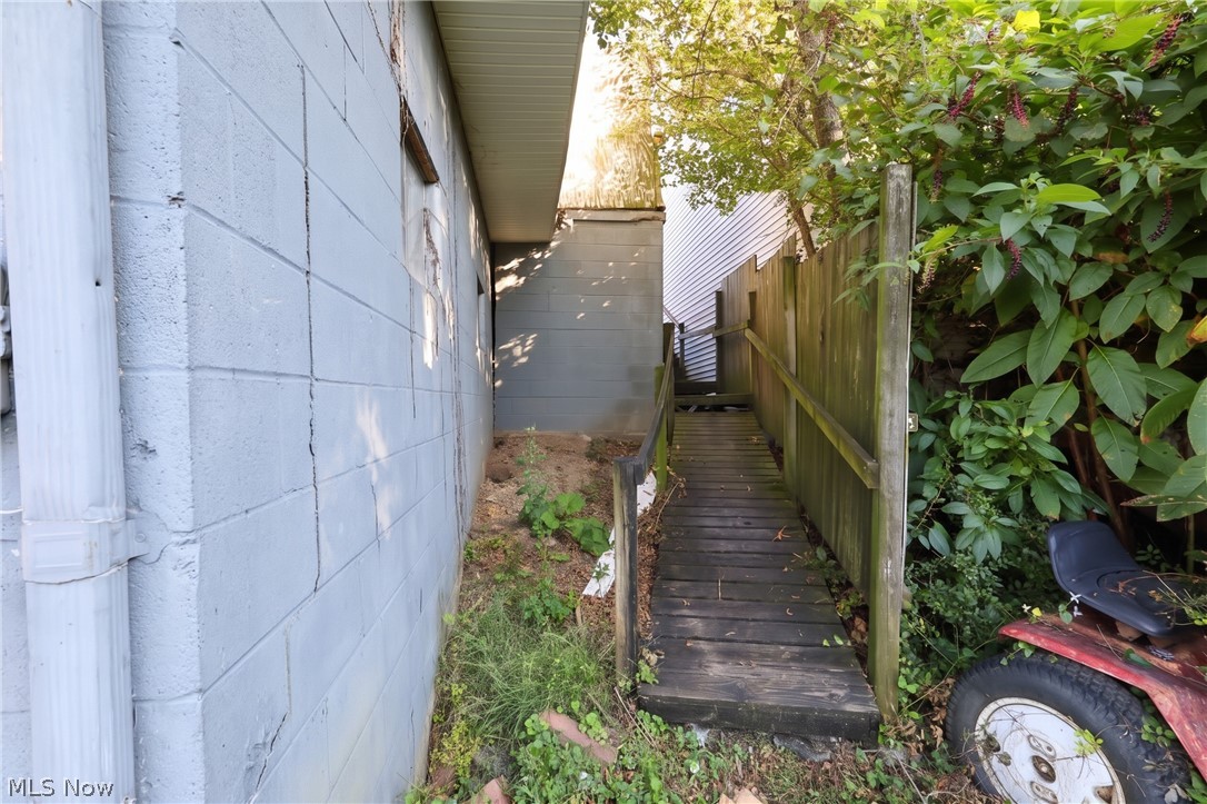 205 E High Street Flushing OH 43977