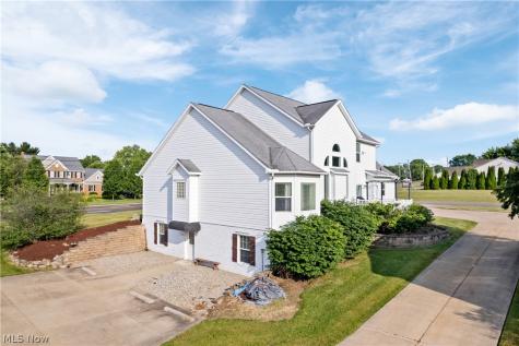 10689 Cleveland Avenue NW Uniontown OH 44685
